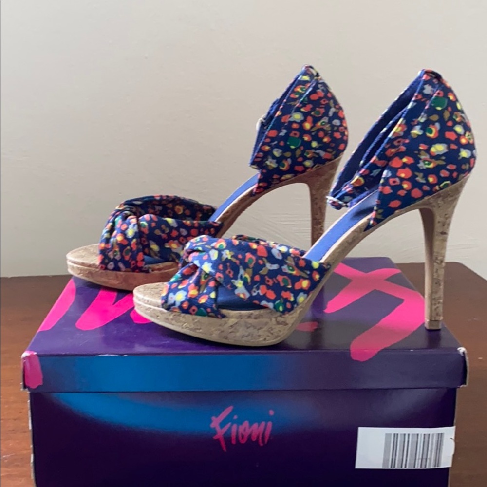 Women’s Dress Sandals High Heel. Size 7.5